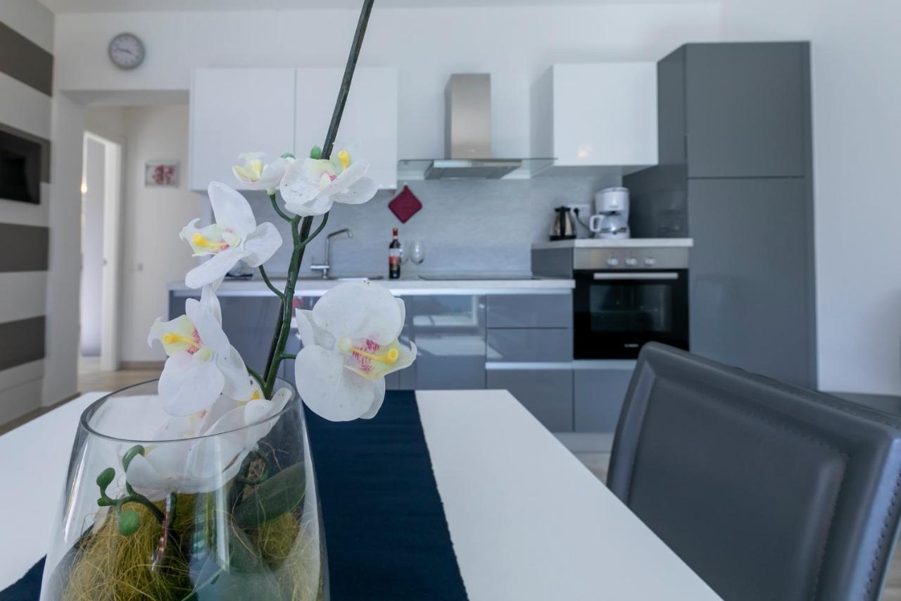 La Collinetta Apartments Vercana Екстер'єр фото